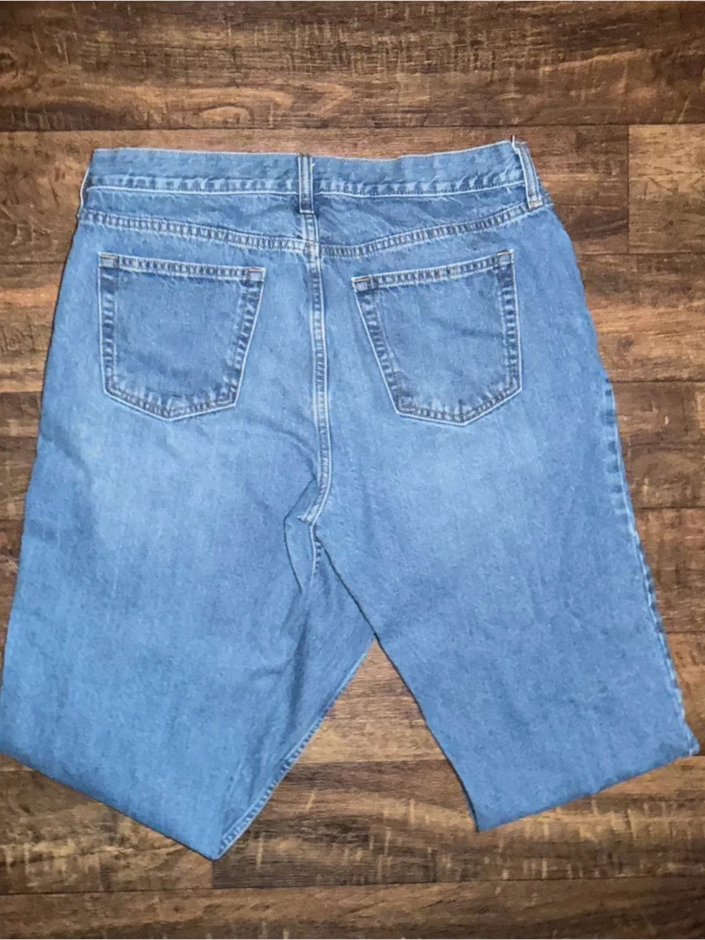 Old Navy Men’s Light Blue Relaxed Jeans